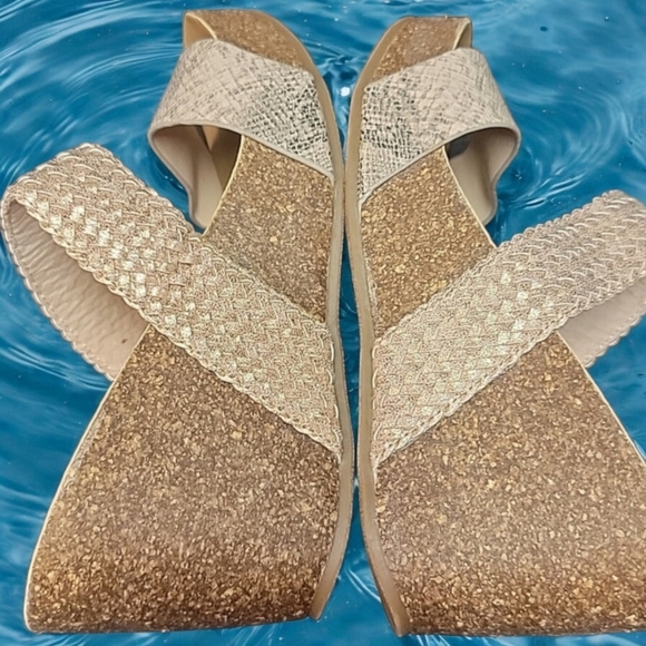 Blowfish Size 9 Malibu Wedges. Brand  New With tags. - Picture 5 of 13